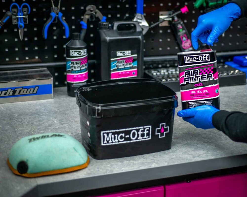 Muc-Off Motorcycle Air Filter Oil – 1L