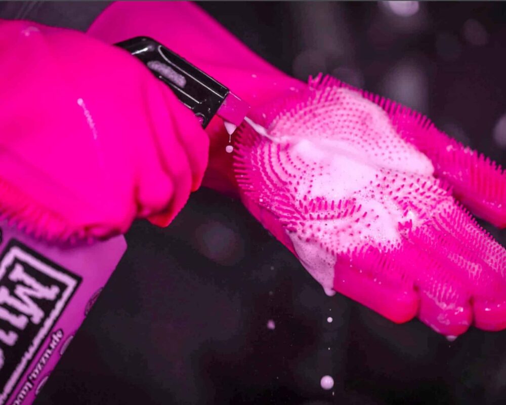 Muc-Off Deep Scrubber Gloves