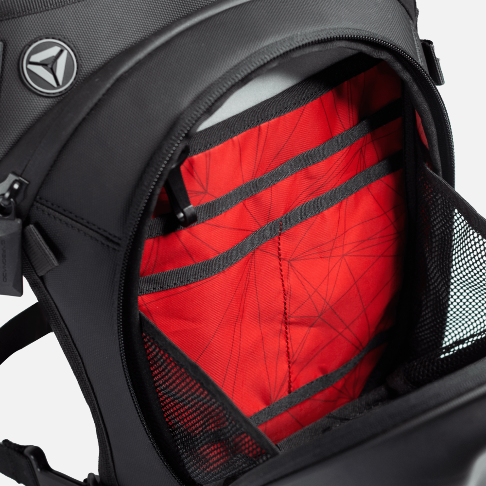 Carbonado Tora Thigh Bag & Waist Bag Hard Shell (8 L)