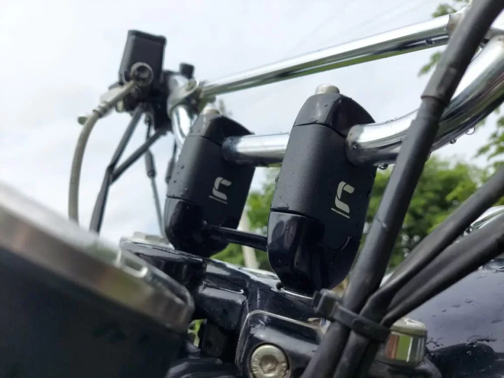 IMG-20210709-WA0016_1500x-jpg 2Inch Handlebar Raiser For Interceptor 650 Black (Insert Type)