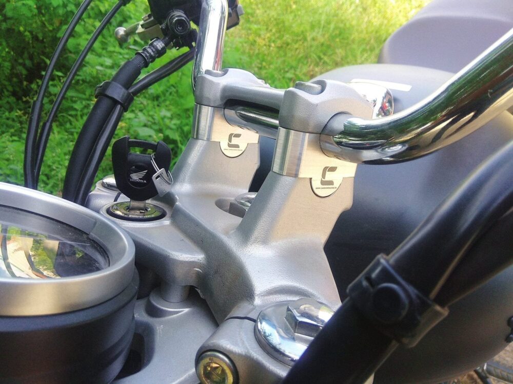 Aluminum Handlebar Raisers For Honda H'Ness Blac