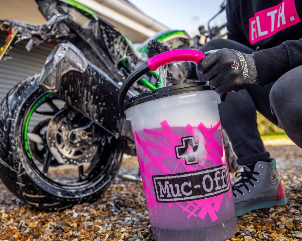 Muc-Off Powersports Dirt Bucket Kit