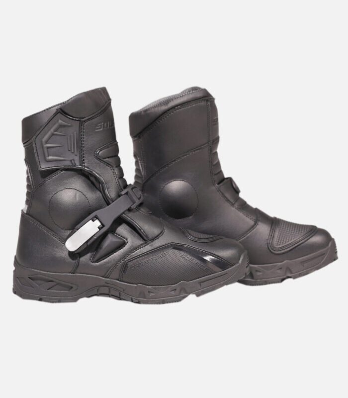 Reaver Low Boots Black